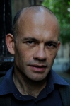 Andrew P Stephen