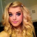 Hollynixon